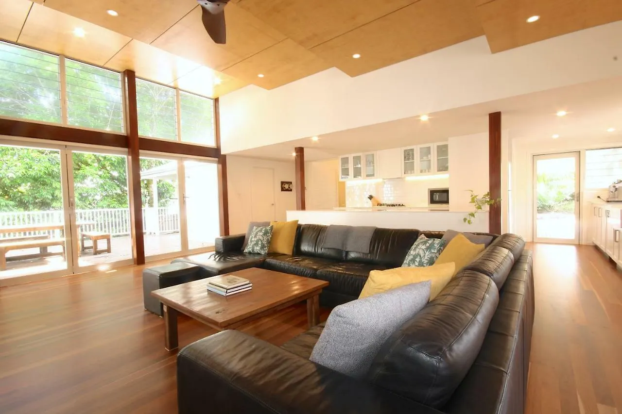 بيت للعطل Cavvanbah Seaside Cottage خليج بيرون