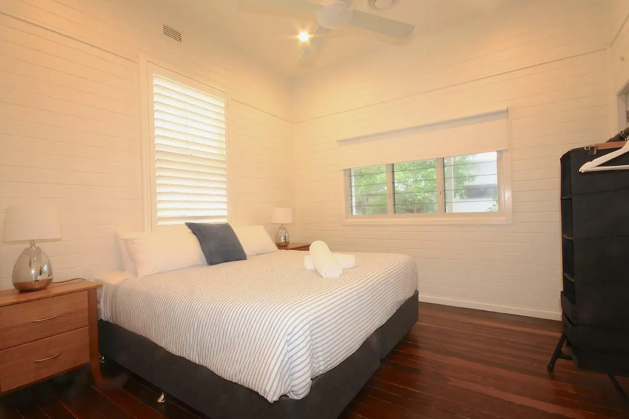 بيت للعطل Cavvanbah Seaside Cottage خليج بيرون
