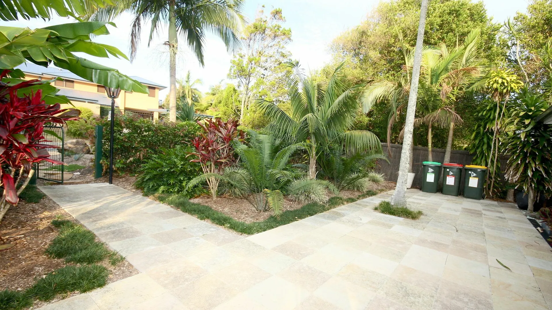 Cavvanbah Seaside Cottage خليج بيرون 0*,